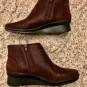 Clarks Cloudsteppers Wedge Ankle Boots Size 8 1/2